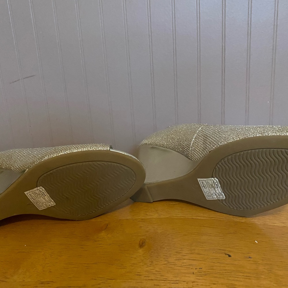 Wedges - Picture 4 of 5